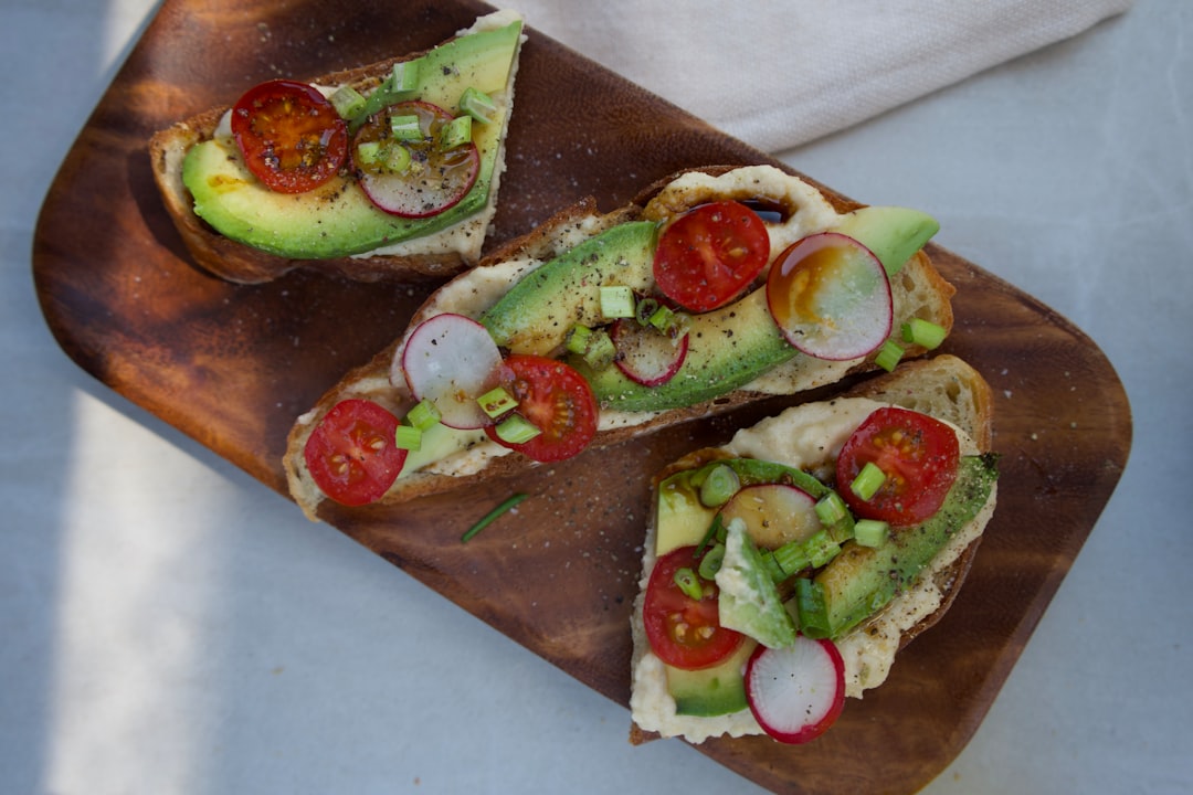 Tuna & avocado toast